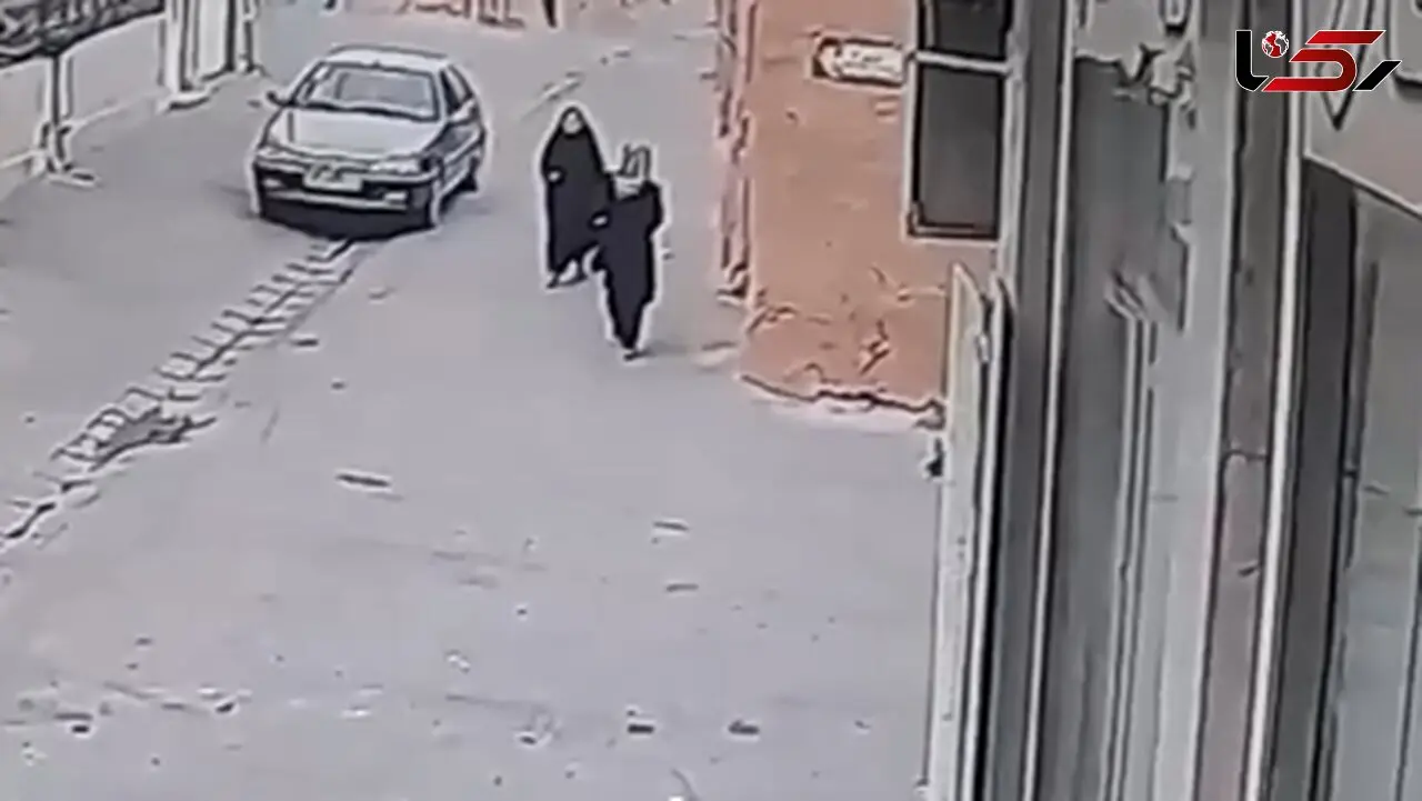 زنده به گور شدن زن یزدی در فرو ریختن ناگهانی دیوار + فیلم 