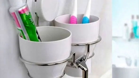 گذاشتن مسواک در دستشویی ممنوع!