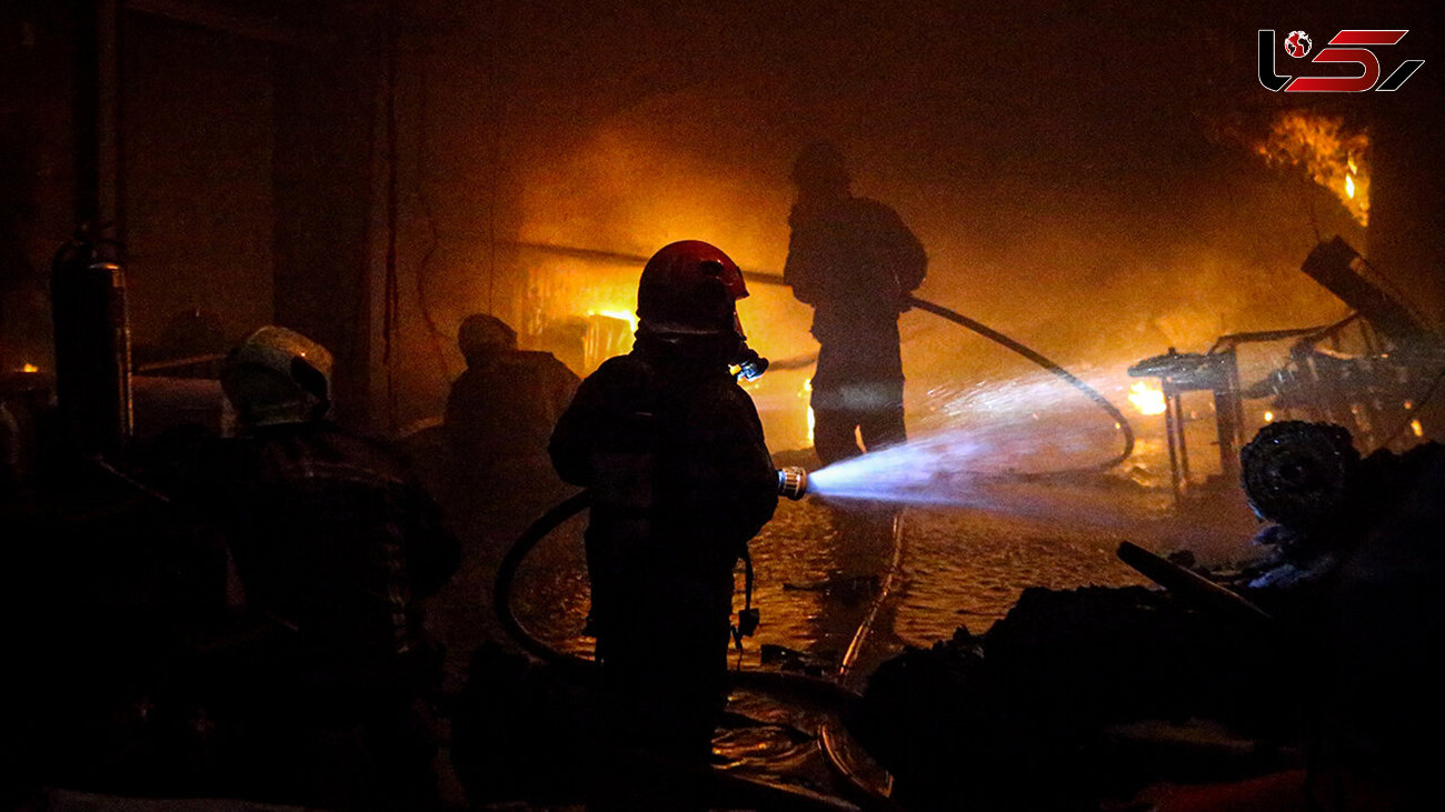 آتش سوزی انبار بزرگ در سنت پترزبورگ + فیلم