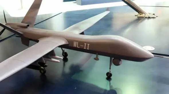 رونمایی از ۲ پهباد در میبد در هفته دفاع مقدس