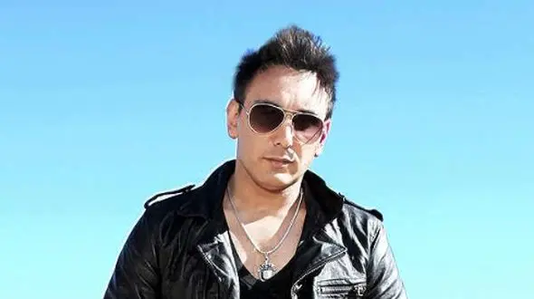 دانلودریمیکس باشکوه هایده ،  شادمهر عقیلی و معین ! / آهنگ یکی اومده جات 