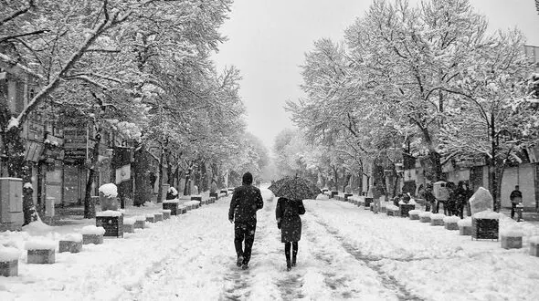 برف کوری بیماری شایع فصل زمستان/لیز خوردن دردسر روزهای برفی
