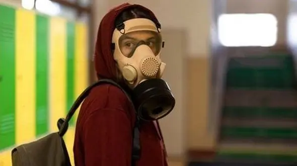 غیبت خطرناک وزارت بهداشت و بهزیستی در کنار دانش آموزان دختر +راهکارهای اولیه مواجهه دانش آموزان با ماده سمی