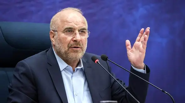 عکس های دکوراسیون فوق جذاب اتاق  خاص قالیباف ! / فرش اعلایی که زیرپایشان است !