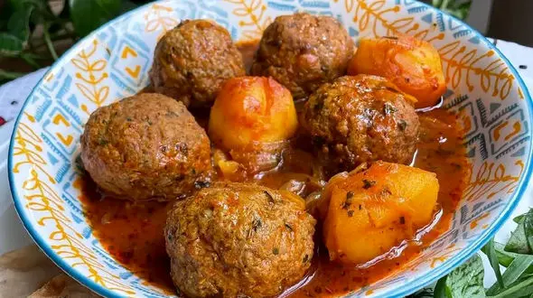 قیمه ریزه اصفهانی خورده اید؟ / فیلم طرز تهیه