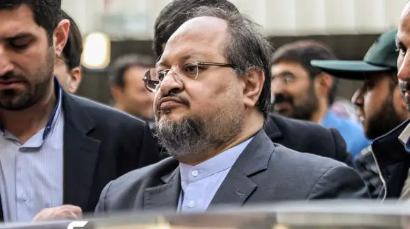 300 هزار لیتر مواد ضدعفونی در اختیار بیمارستان ها و مراکز عمومی قرار گرفت/ مراکز توزیع دارو شستا، نوروز تعطیل نیست