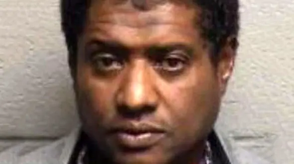 مرد شیطان صفت کودکان را با وسوسه بستنی گول می زد + تصویر