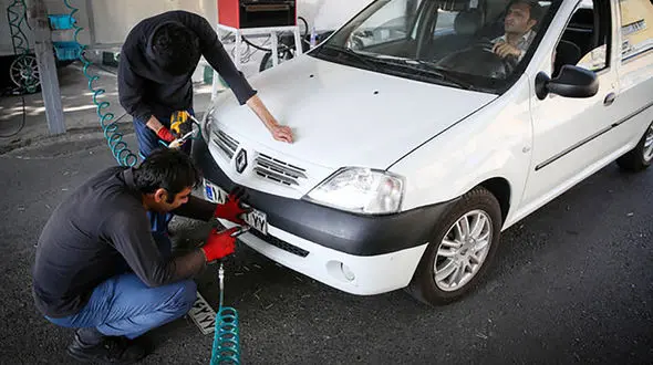 32 میلیون پلاک خودروی ایرانی در انبارها خاک می خورد! / رئیس پلیس راهور ناجا  خبر داد