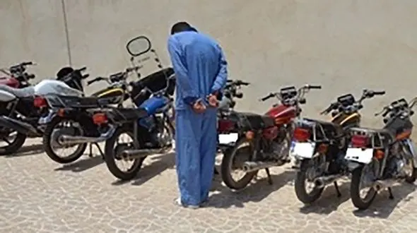سارق موتورسیکلت در آبادان دستگیر شد