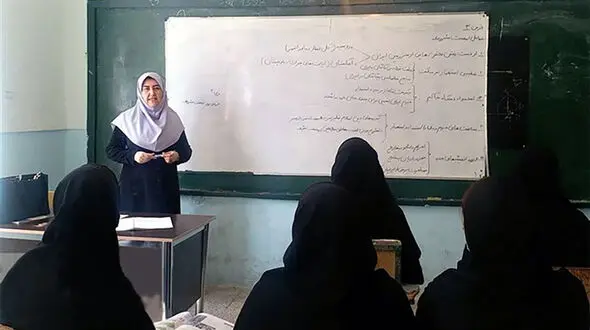 آموزش و پرورش: فعلا خبری از تبدیل وضعیت معلمان خرید خدماتی نیست