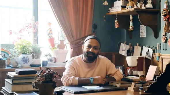 تصاویر دیده نشده از دکوراسیون منزل صابر ابر؛ از کتابخانه بزرگ تا تابلوهای هنری