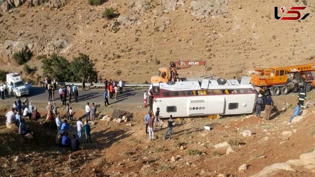 افشاگری یک خبرنگار درباره اتوبوس خبرنگاران حادثه دیده در جاده دریاچه ارومیه + فیلم 