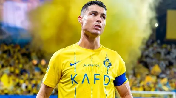 رونالدو به کدام تیم می رود؟ / از احتمال هم تیمی شدن با مسی تا یاغی گری!