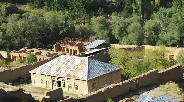 راهنمای بازدید از کاخ ناصری شهرستانک؛ قصر ییلاقی ناصرالدین‌ شاه در دل کوه‌ های البرز