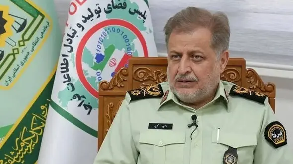 عکس های شخصی زنان  فروخته می شدند / گردانندگان 2 باند دستگیر شدند