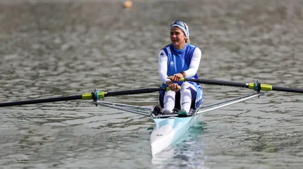 فیلم / خانم  قایقران به خاطر اظهاراتش از مردم ایران عذرخواهی کرد  / اما باز هم خودش را توجیه کرد