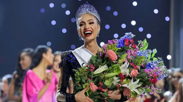 از ملکه زیبایی جهان تا دختر شایسته دنیا /  چه تفاوتی با هم دارند؟ + عکس ها