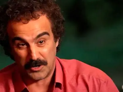 فیلم /نگاهی به چیدمان لوکس و شبه کاخ خانه  محسن تنابنده، نقی معمولی «سریال پایتخت»/ شیرین زبونی های دخترش در خانه ای پر از اثاثیه لوکس و دکوری های چشم نواز ... 