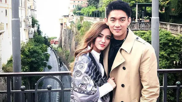 مرگ همسر نوازنده درام در سونامی اندونزی+عکس