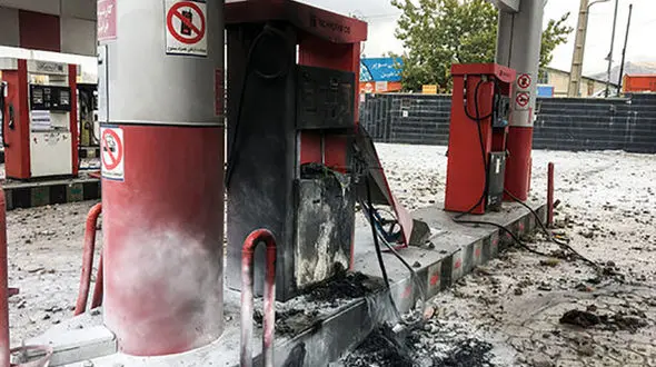 خسارت زدن به اموال دولتی و خصوصی چه حکمی دارد؟