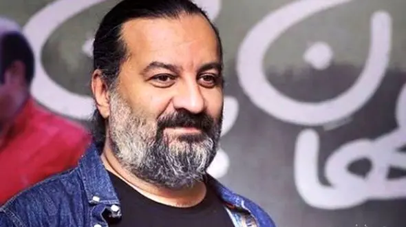 واکنش تحقیرآمیز مهراب قاسم  خانی به عکس پسرش در دستشویی + عکس