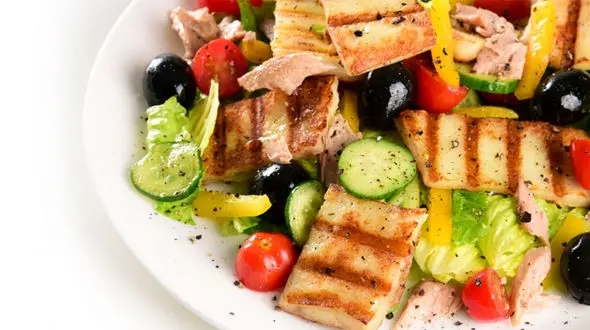 با تن ماهی و پنیر کبابی خوشمزه ترین غذای فوری را بپزید!