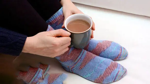 درمان سردی پاها با ترفندهای خانگی