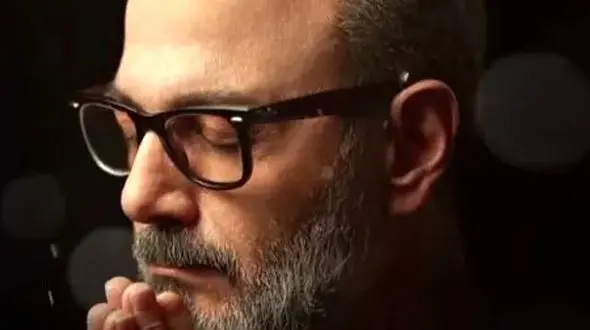 دانلود آهنگ  احساسی بیچاره دل از علیرضا قربانی /بازا ای دلبرا که دلم بی قرار توست وین جان بر لب آمده در انتظار توست