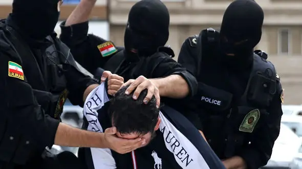 بازداشت شرور خطرناک و مسلح در نوشهر / همه از او وحشت داشتند