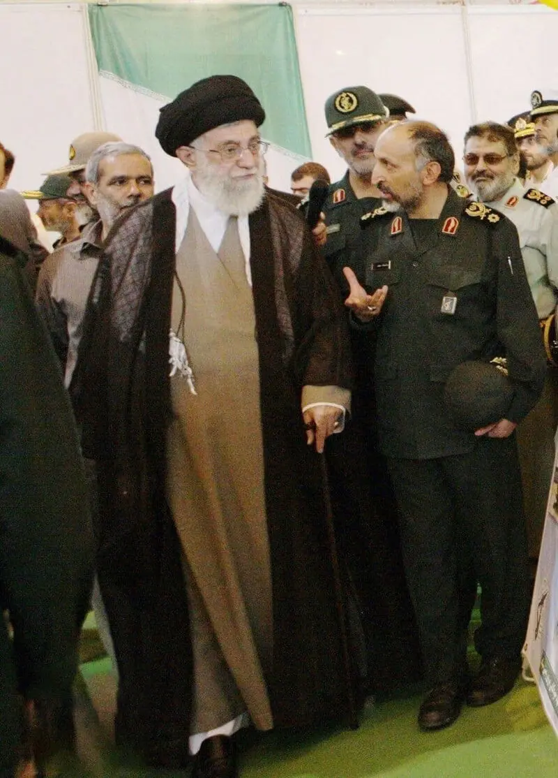 عکس از حضرت خامنه ای در کنار سردار محمد حجازی