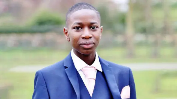 قتل پسر 16 ساله در خیابان مقابل چشمان مادرش+عکس