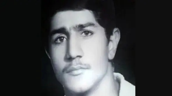 باورتان می شود این مرد معروف ترین بازیگر سینمای ایران است؟/ حدس بزنید !