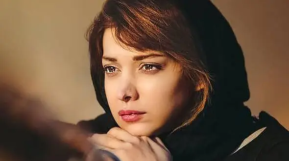 جسارت عجیب روشنک گرامی در پوشیدن لباس خاص !  + عکس باورنکردنی خانم بازیگر !