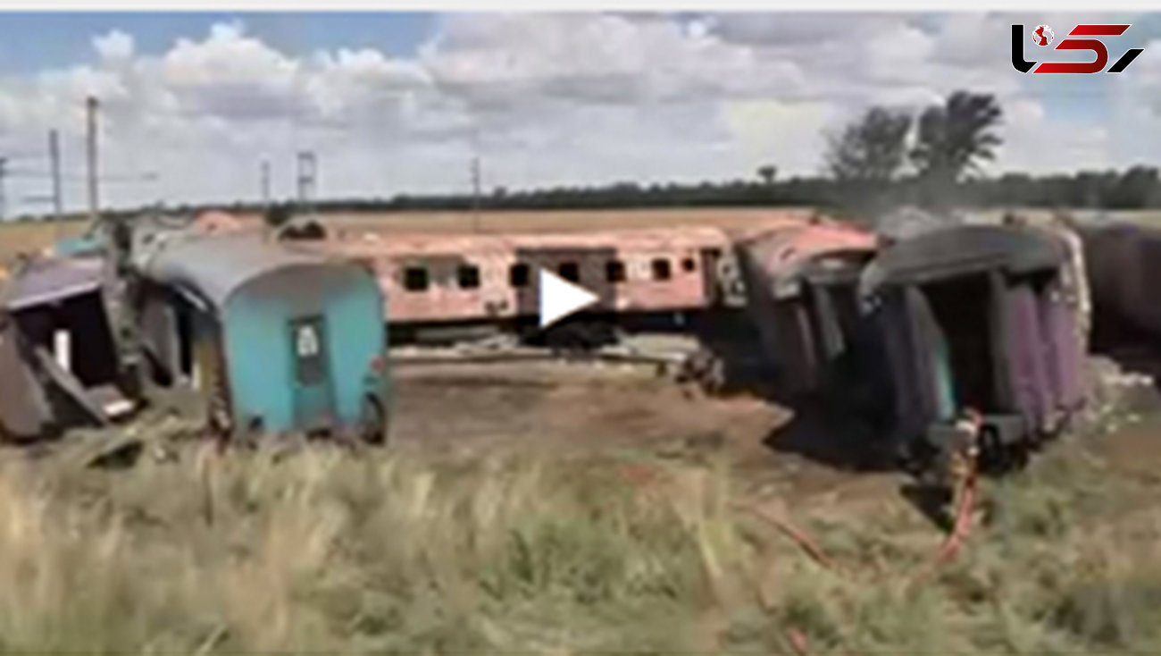 جهنم آتش درقطار / تصادف مرگبار کامیون با قطار در آفریقای جنوبی + عکس