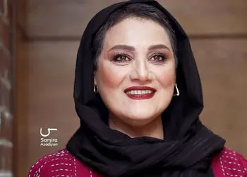 عکس ها/ نگاهی به استایل متفاوت شبنم مقدمی در جشن رونمایی از کتابش / از عینک خاص و لاکچری و تیپ سرتا پا آبی تا حلقه ساده ازدواجش با همسر جنتلمنش