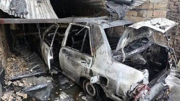 آتش سوزی هولناک مغازه مکانیکی در مریوان / خودروها جزغاله شدند