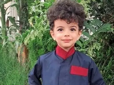 سکانس برتر؛ حاضرجوابی و دهن کجی مهدیار کلایی، نقل و نبات سریال مو به مو به پدرش در راه مدرسه که به شدت بدآموزی داره/ حاصل تربیت نقی معمولی غیر از این نمیشه