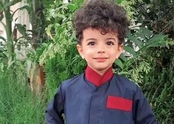 سکانس برتر؛ حاضرجوابی و دهن کجی مهدیار کلایی، نقل و نبات سریال مو به مو به پدرش در راه مدرسه که به شدت بدآموزی داره/ حاصل تربیت نقی معمولی غیر از این نمیشه