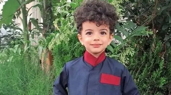 سکانس برتر؛ حاضرجوابی و دهن کجی مهدیار کلایی، نقل و نبات سریال مو به مو به پدرش در راه مدرسه که به شدت بدآموزی داره/ حاصل تربیت نقی معمولی غیر از این نمیشه