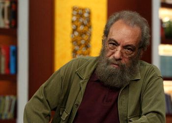 انتقاد مسعود فراستی از تاسیان: سریال هیچی نداره، نه آبرو داره، نه شرف!