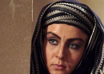 عکس؛ سفر به تاریخ؛ چهرۀ «راحله همسر ابراهیم اشتر» (مختارنامه) در 22 سالگی در اولین فیلمش / تغییرات از 22 تا 47 سالگی!