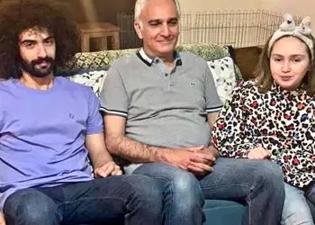 فیلم / بیژن بنفشه‌خواه: دخترم تا 18 سالگی حق نداره ... / نفس بازغی هم نباید ... /  چونکه دخترم باید ...