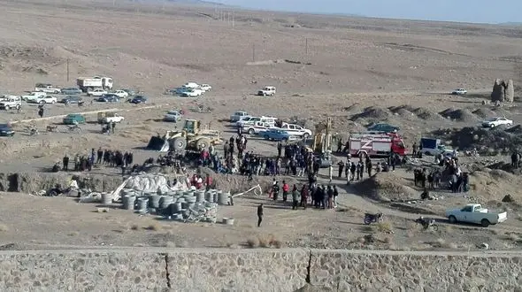 پیکر دو مقنی محبوس در قنات فرومد پیدا شد + عکس 