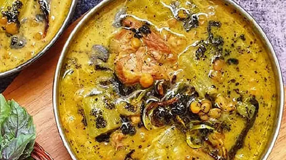 آش خیار چنبر از آش های محلی اراک و همدان