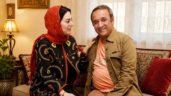 علی اوسیوند بعد از سال‌ها هنوز عاشق همسرش است؛ «اگر حمیرا نبود، من هیچی نبودم» + فیلم