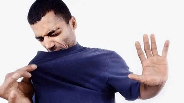 راز رفع بوی بد بدن: همین 3 ویتامین را مصرف کنید