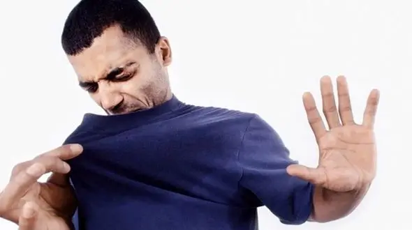 راز رفع بوی بد بدن: همین 3 ویتامین را مصرف کنید