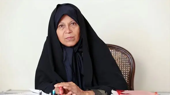 فائزه هاشمی: مسوولی که اشتباه اخلاقی دارد  گاهی باج بدهد 