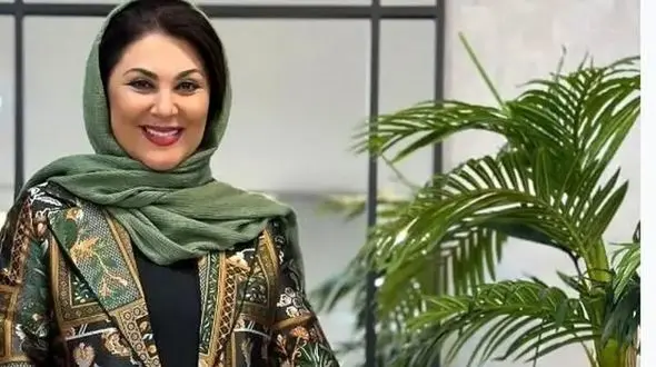 فیلم/ نگاهی به دکوراسیون منزل لاله اسکندری/  سلیقه بی نظیر لاله اسکندری، بازیگر بامداد خمار در چینش منزلش؛ از بوفه ای پر از دکوری های چینی و مبلمان راحتی خوشرنگ