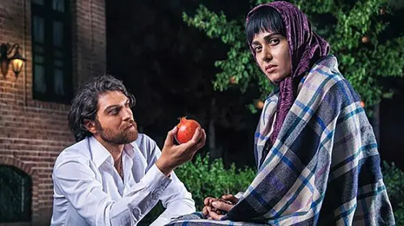 امیرحسین فتحی و پریناز ایزدیار در پشت صحنه سریال شهرزاد 